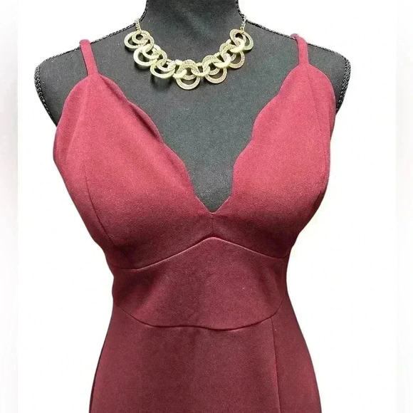 👗 Burgundy Semi Formal Sexy Maxi Dress, Size 11 - Picture 4 of 5